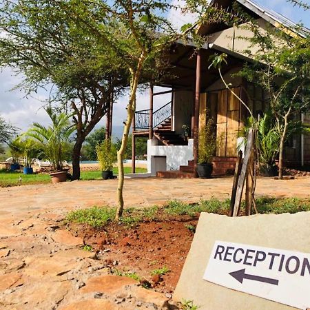 Oldonyo Orok Lodge Kajiado Exterior foto