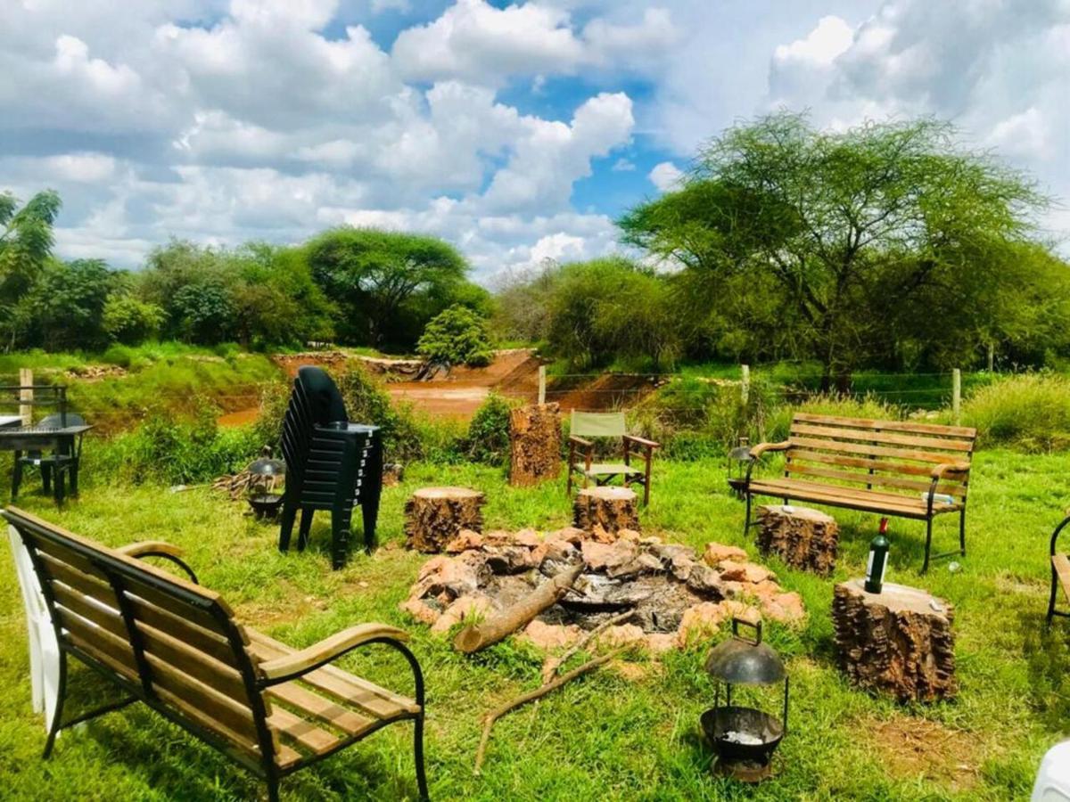 Oldonyo Orok Lodge Kajiado Exterior foto