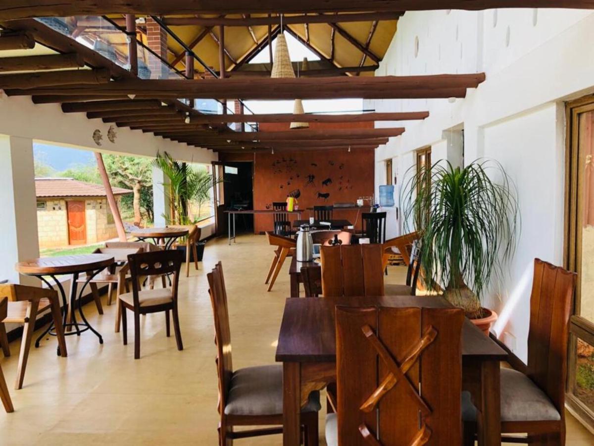 Oldonyo Orok Lodge Kajiado Exterior foto